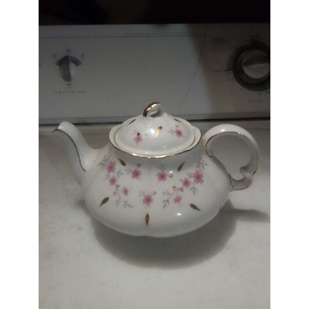 Vintage Mid Century Ellgreavia‎ 681 England Pink Flower T Pot
